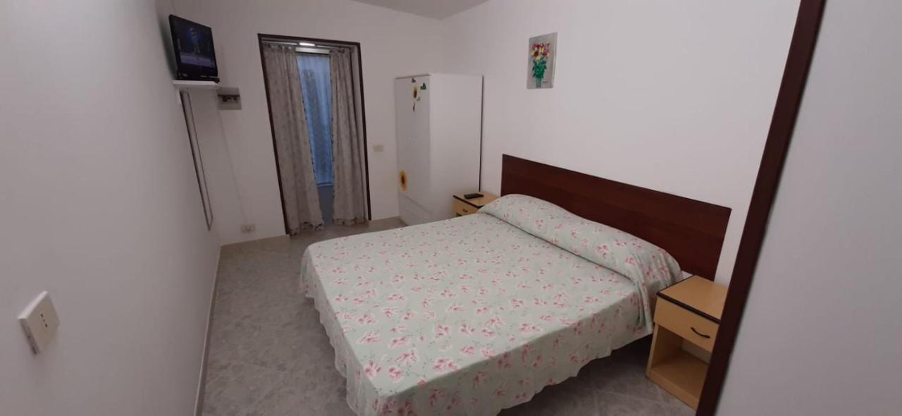 Casa Vacanze Leonardo Peschici Bagian luar foto